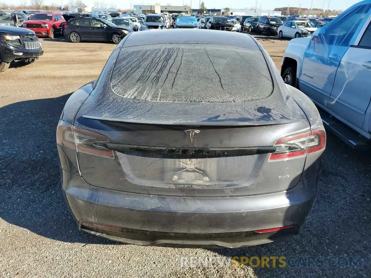 6 fotografías del automóvil dañado 5YJSA1E66NF458711 TESLA MODEL S 2022