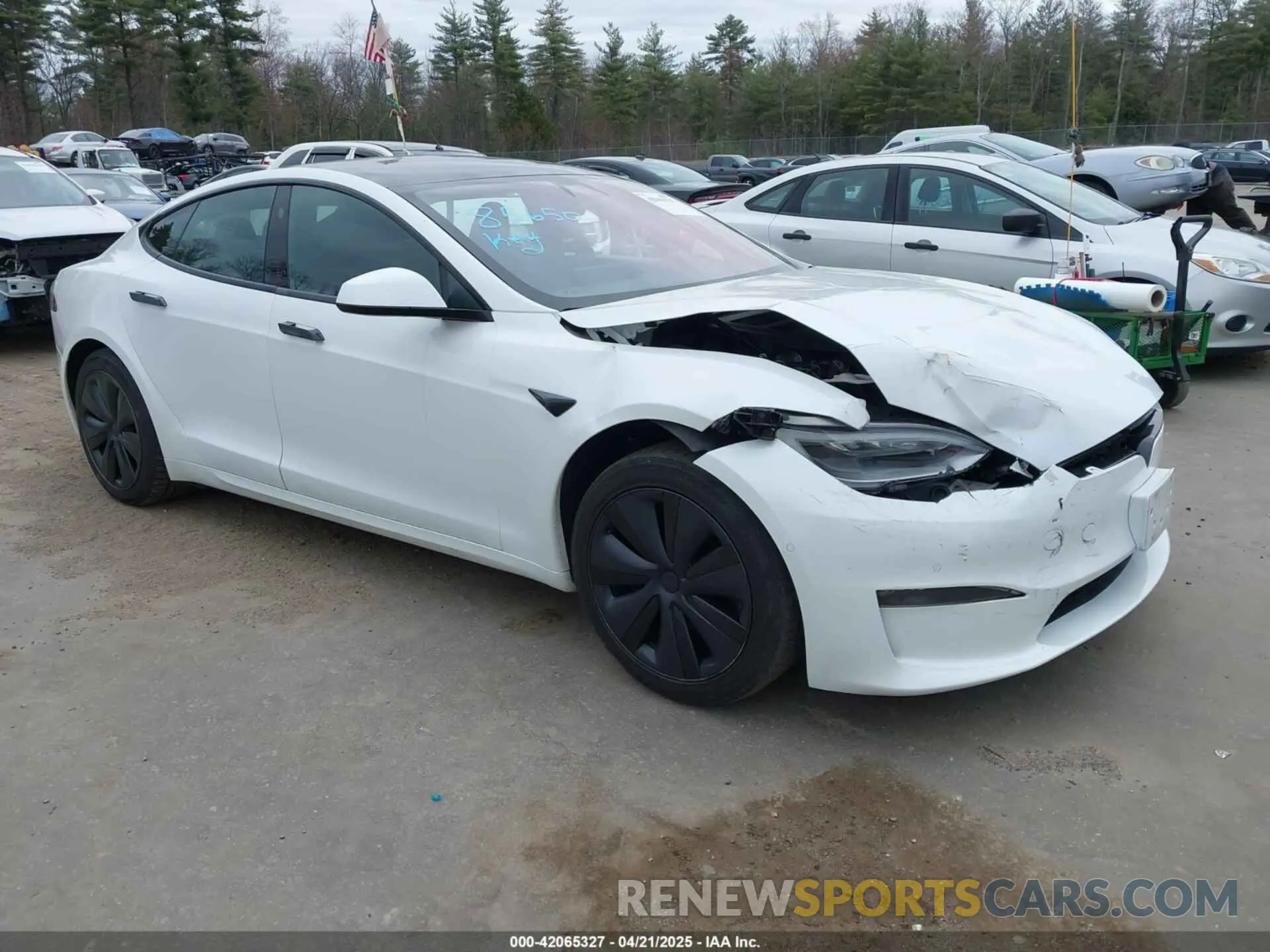 1 fotografías del automóvil dañado 5YJSA1E66NF460054 TESLA MODEL S 2022