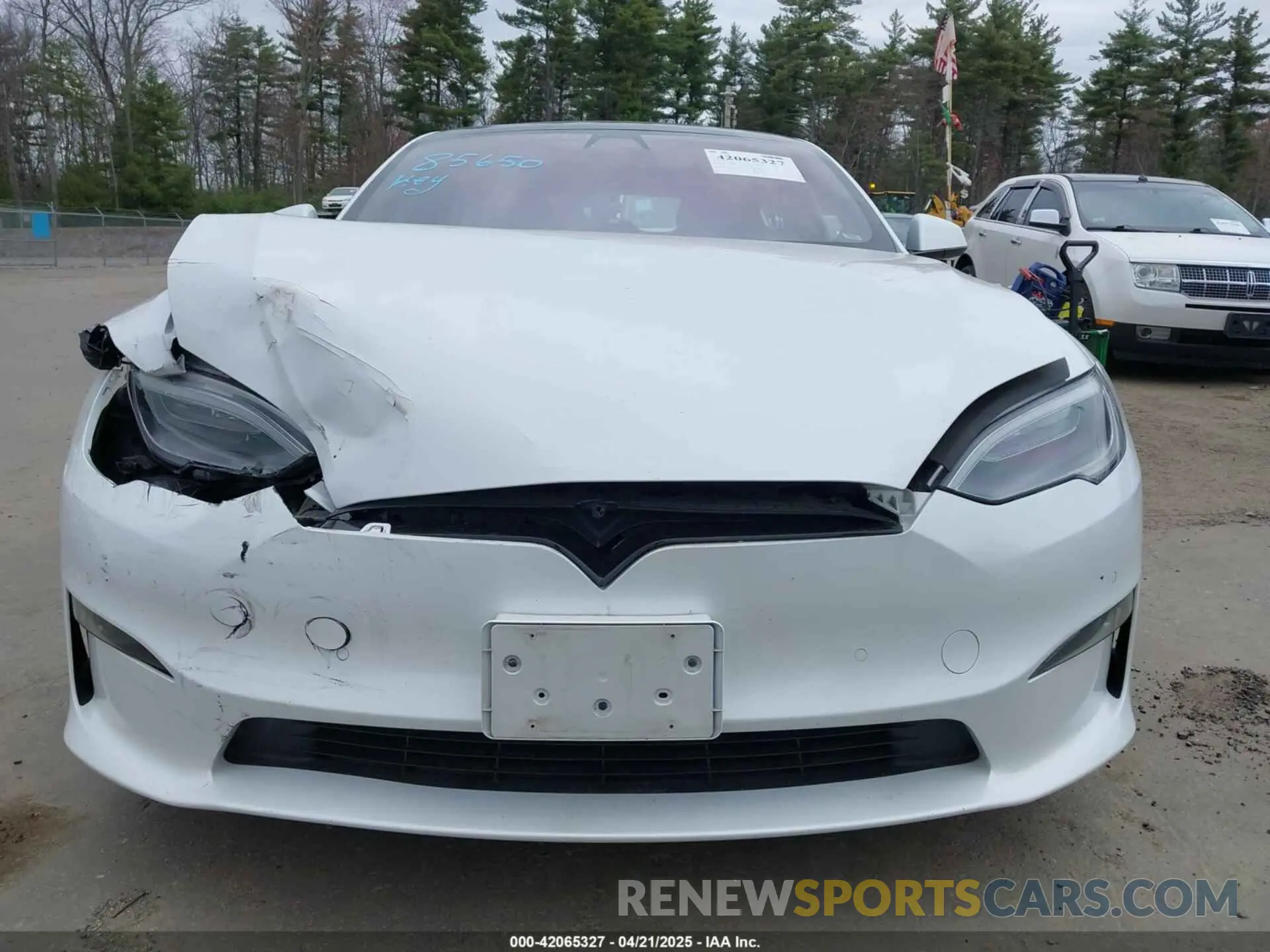 13 fotografías del automóvil dañado 5YJSA1E66NF460054 TESLA MODEL S 2022