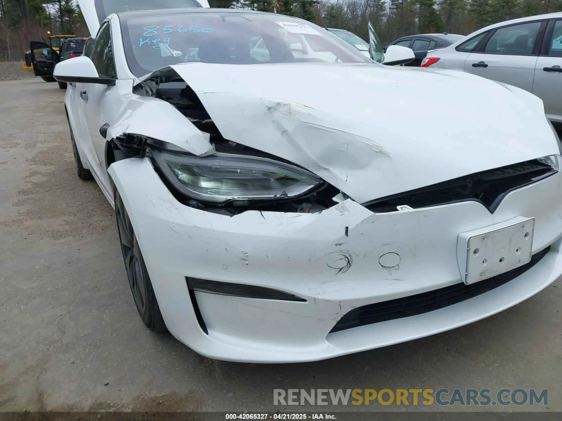 6 fotografías del automóvil dañado 5YJSA1E66NF460054 TESLA MODEL S 2022