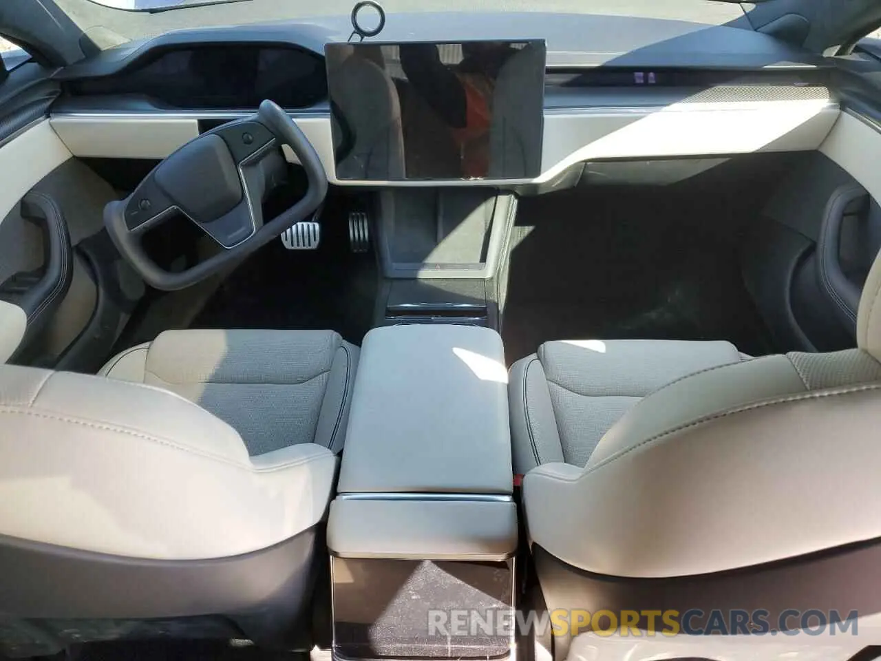 8 fotografías del automóvil dañado 5YJSA1E66NF462693 TESLA MODEL S 2022