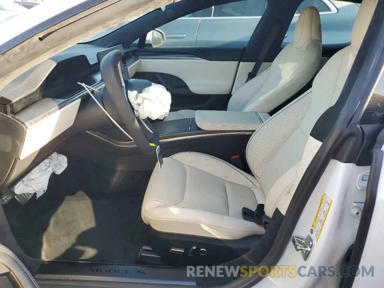 7 fotografías del automóvil dañado 5YJSA1E66NF467523 TESLA MODEL S 2022