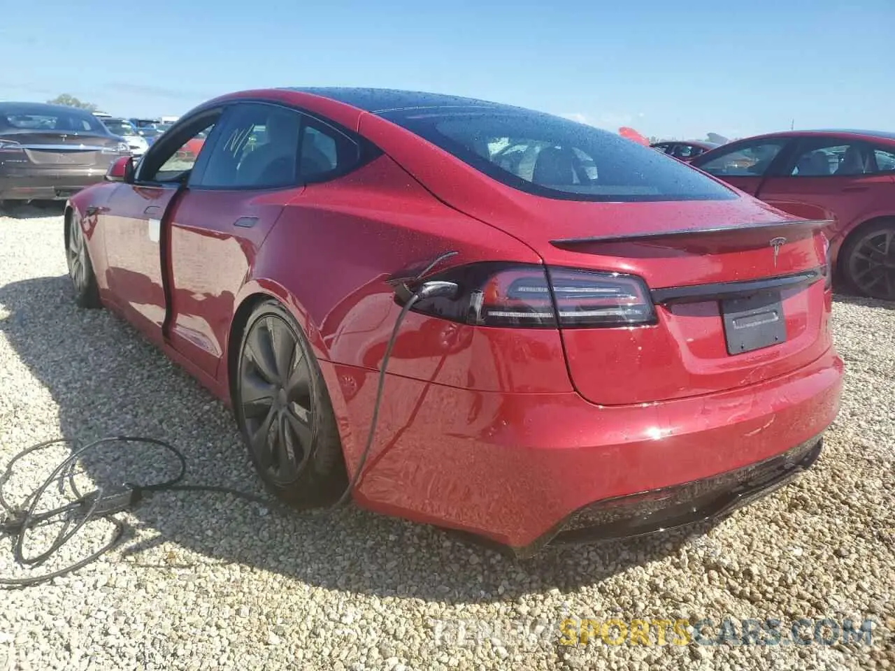 3 fotografías del automóvil dañado 5YJSA1E67NF484993 TESLA MODEL S 2022
