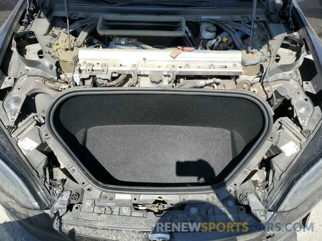 11 fotografías del automóvil dañado 5YJSA1E68NF486767 TESLA MODEL S 2022