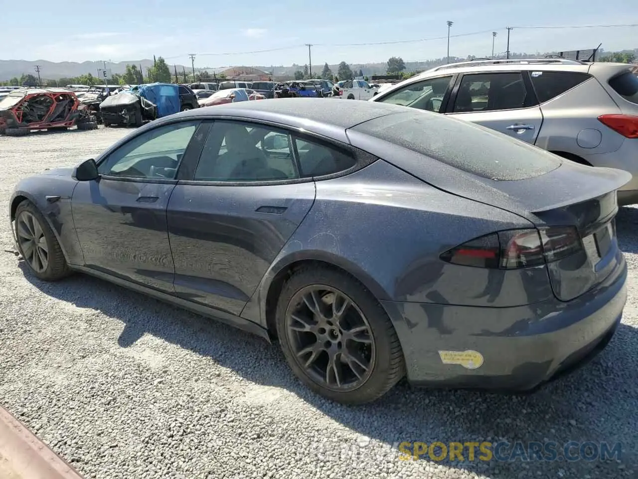 2 fotografías del automóvil dañado 5YJSA1E68NF486767 TESLA MODEL S 2022