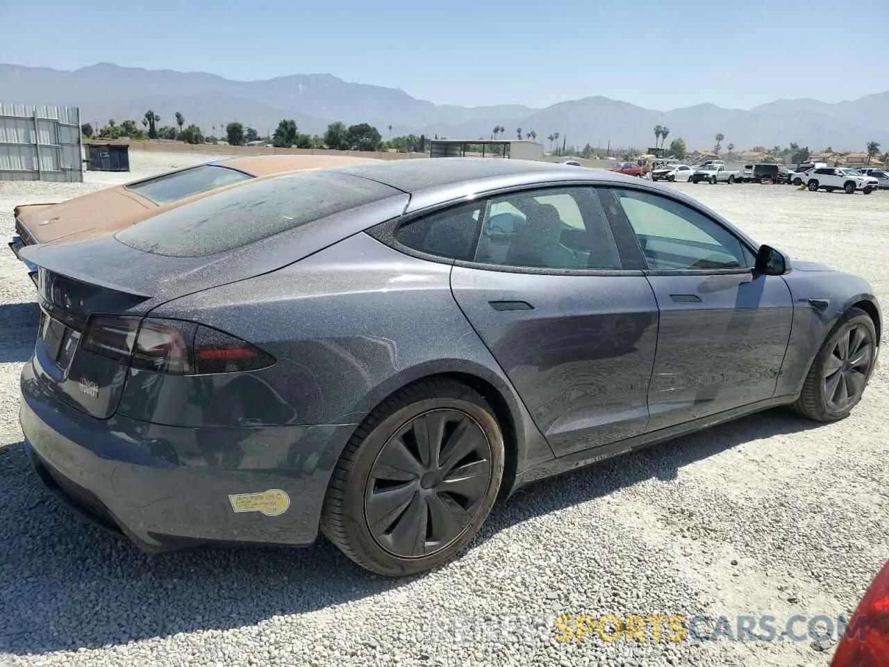 3 fotografías del automóvil dañado 5YJSA1E68NF486767 TESLA MODEL S 2022