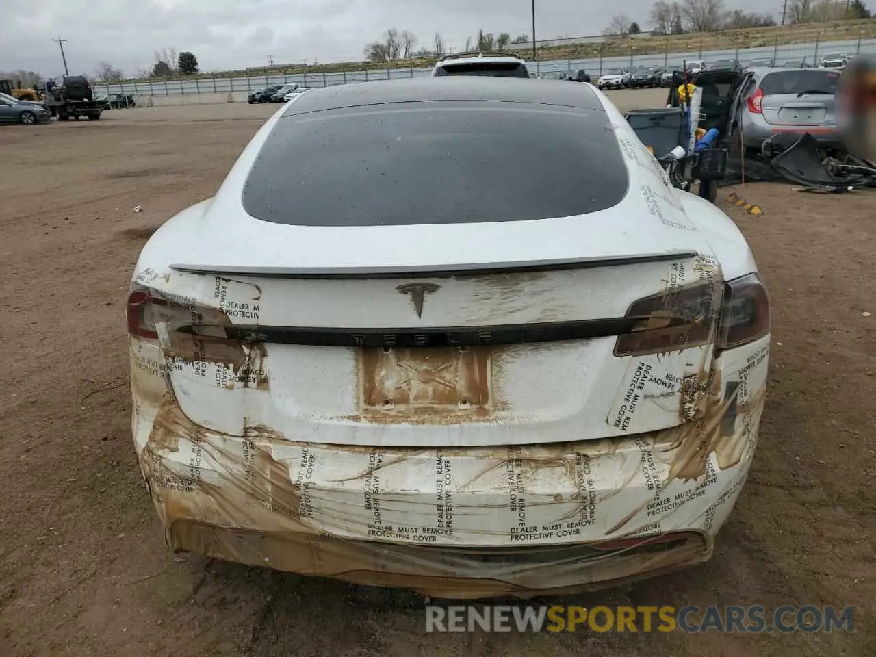 6 fotografías del automóvil dañado 5YJSA1E69NF461067 TESLA MODEL S 2022