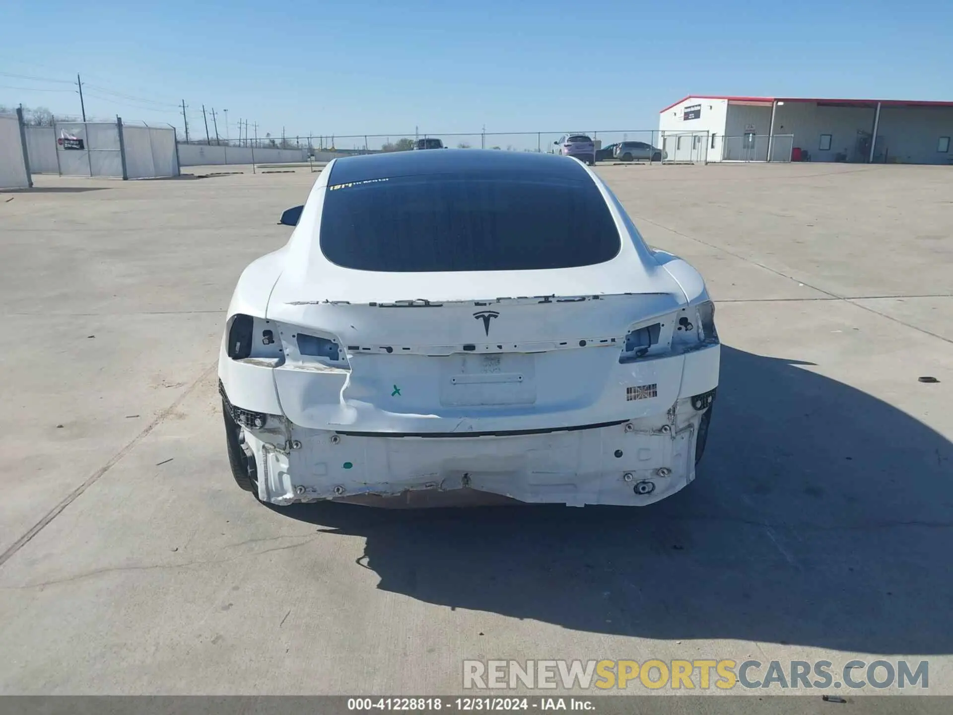 16 fotografías del automóvil dañado 5YJSA1E69NF486471 TESLA MODEL S 2022
