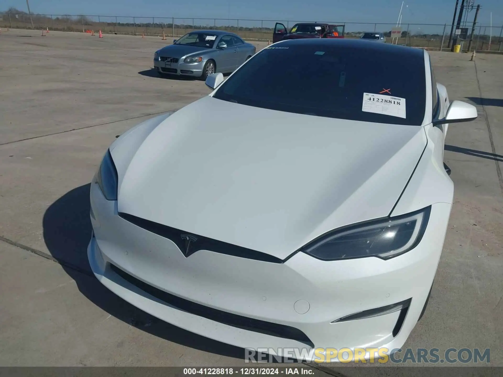 6 fotografías del automóvil dañado 5YJSA1E69NF486471 TESLA MODEL S 2022