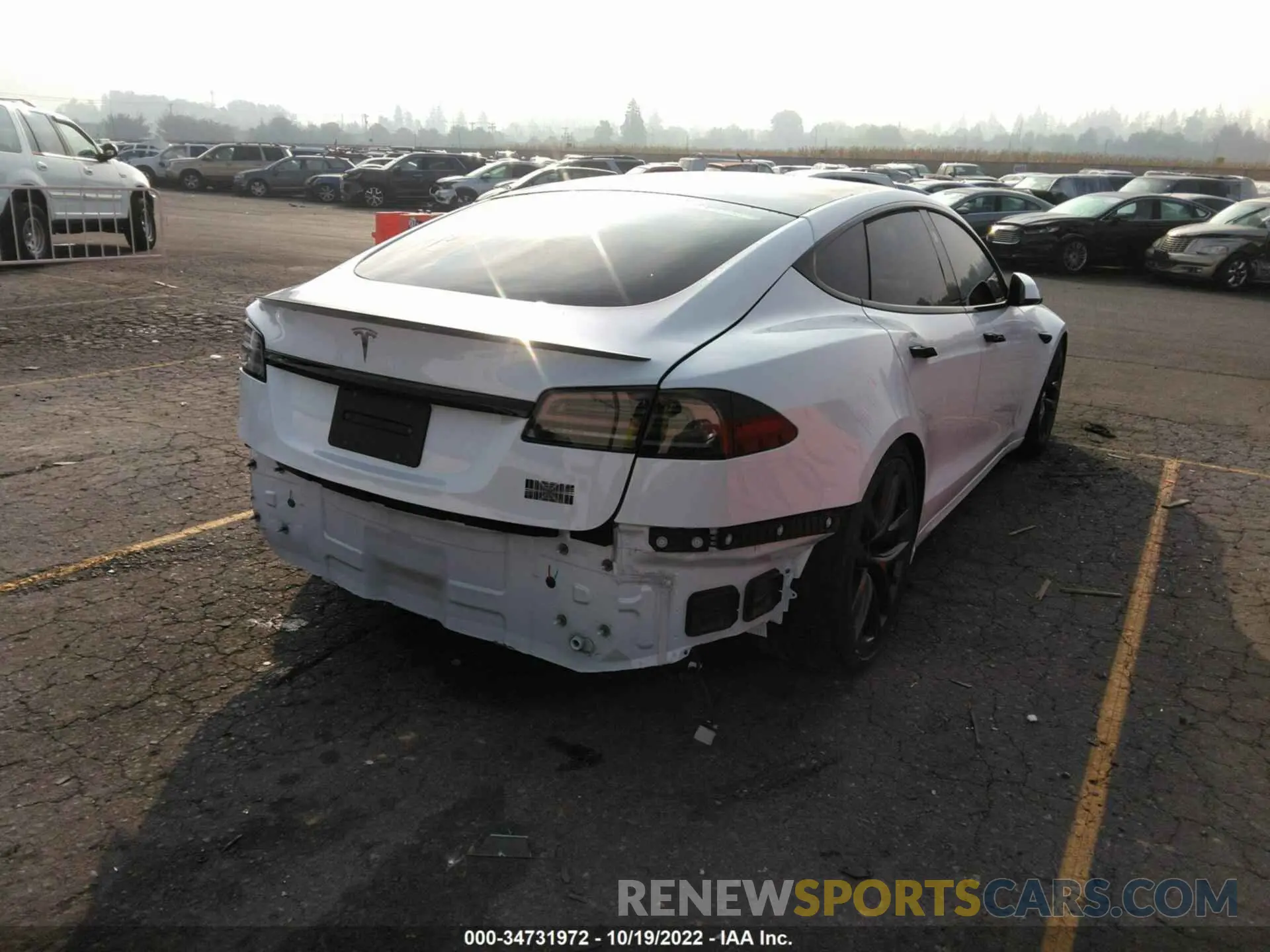 4 fotografías del automóvil dañado 5YJSA1E6XNF485815 TESLA MODEL S 2022