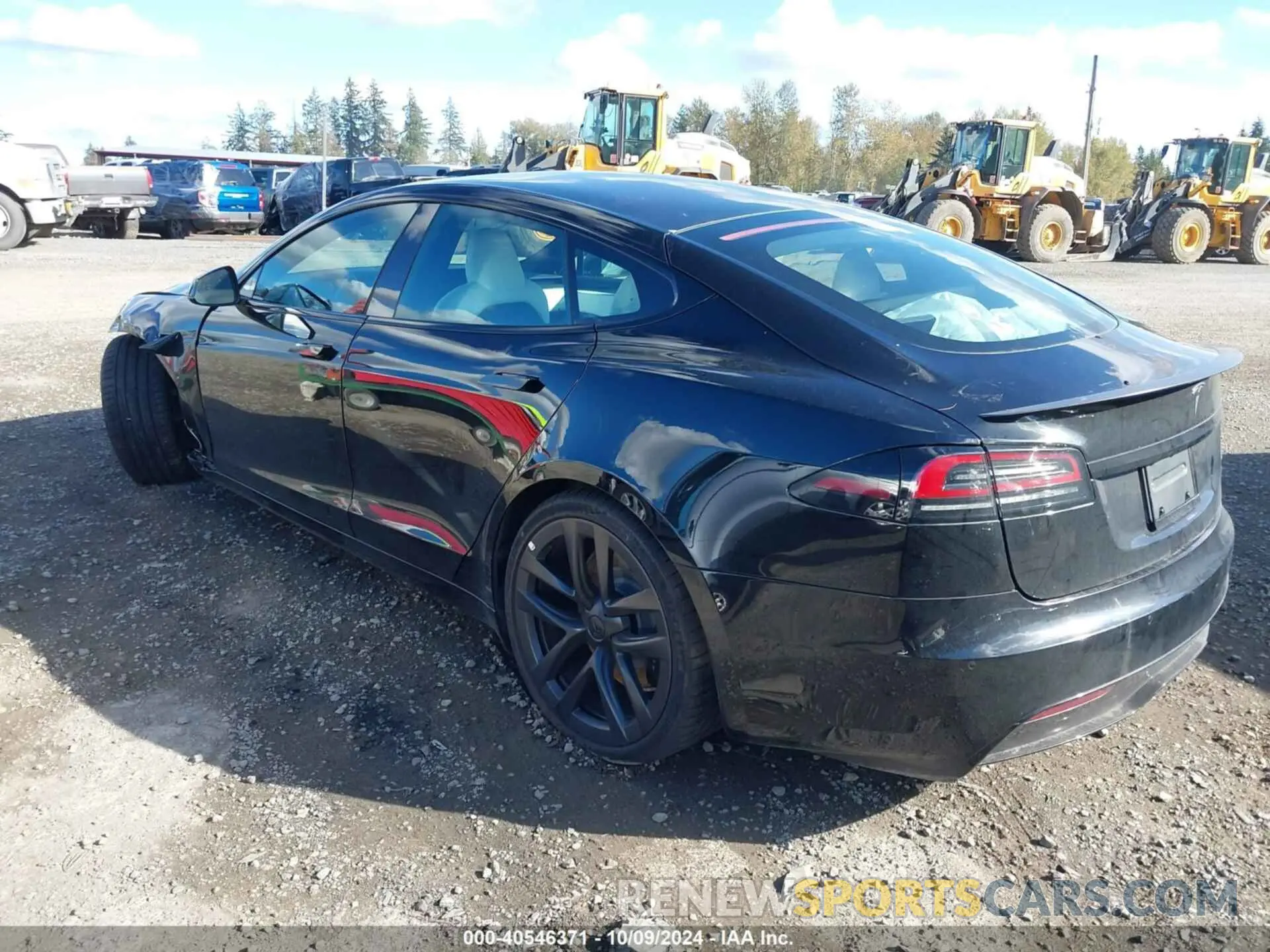 3 fotografías del automóvil dañado 5YJSA1E6XNF496698 TESLA MODEL S 2022