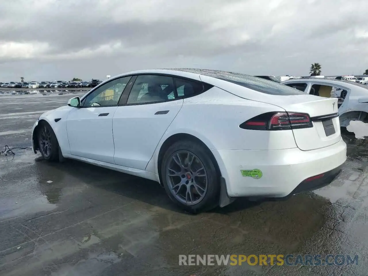 3 fotografías del automóvil dañado 5YJSA1E50PF499829 TESLA MODEL S 2023
