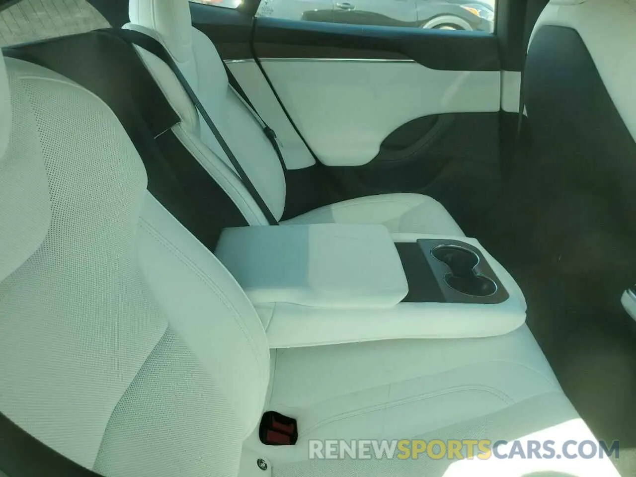 10 fotografías del automóvil dañado 5YJSA1E50PF499958 TESLA MODEL S 2023