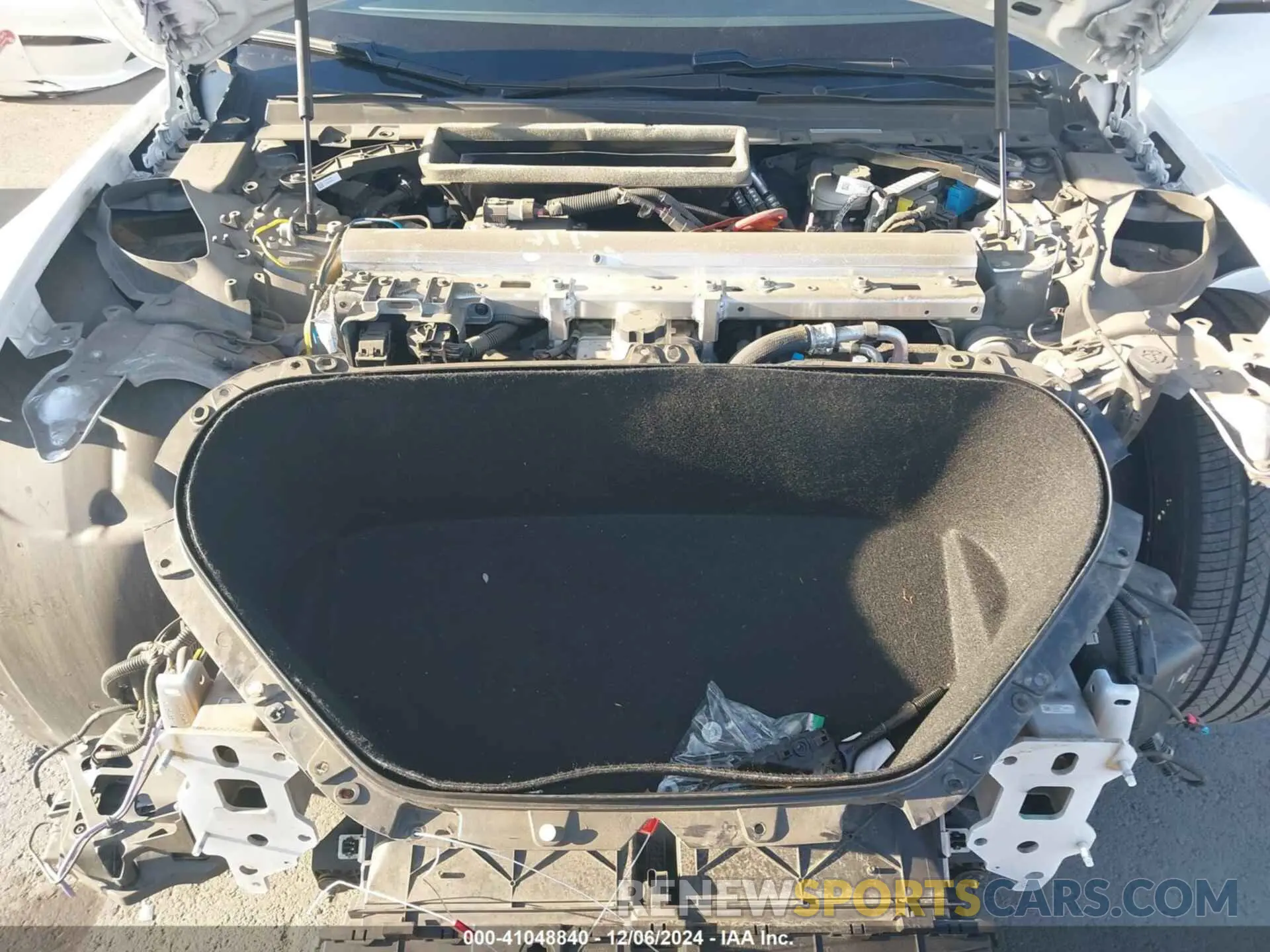 10 fotografías del automóvil dañado 5YJSA1E50PF500073 TESLA MODEL S 2023
