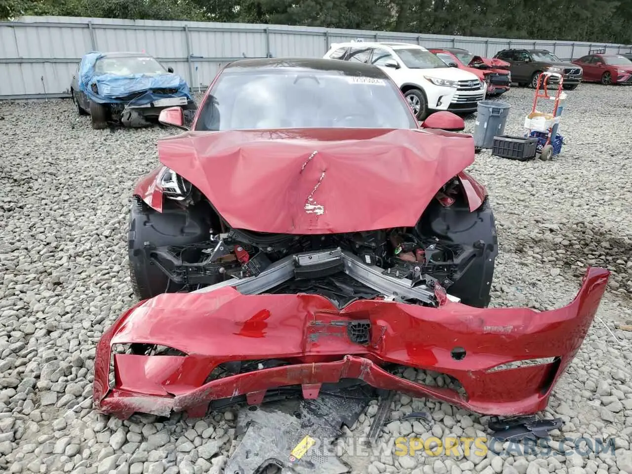 5 fotografías del automóvil dañado 5YJSA1E51PF525662 TESLA MODEL S 2023