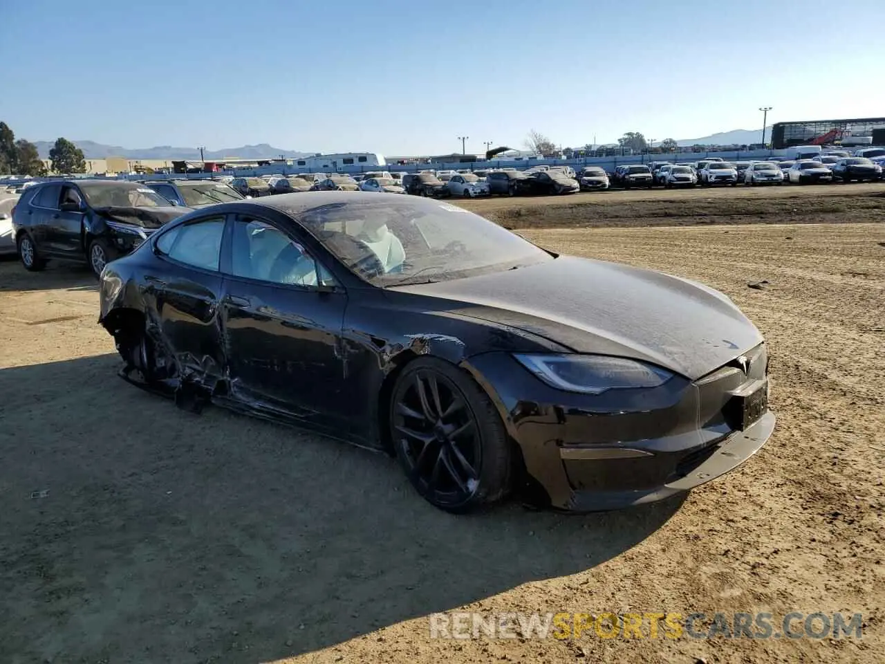 4 fotografías del automóvil dañado 5YJSA1E52PF499802 TESLA MODEL S 2023