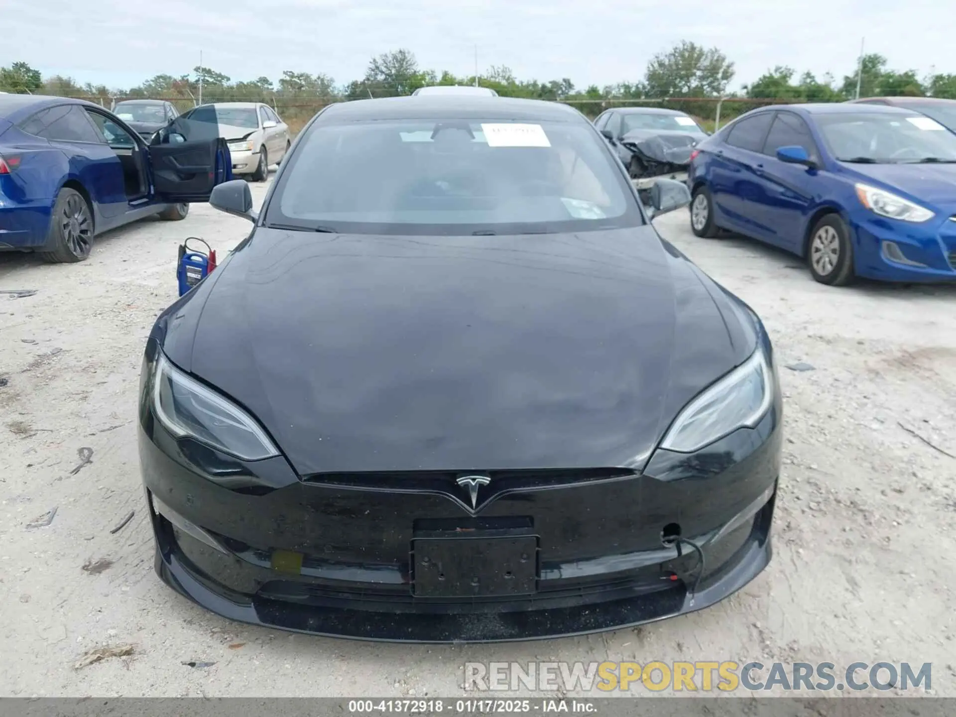 13 fotografías del automóvil dañado 5YJSA1E52PF500088 TESLA MODEL S 2023