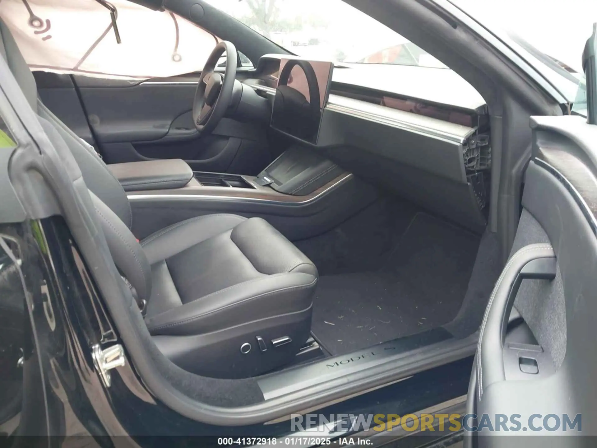 5 fotografías del automóvil dañado 5YJSA1E52PF500088 TESLA MODEL S 2023