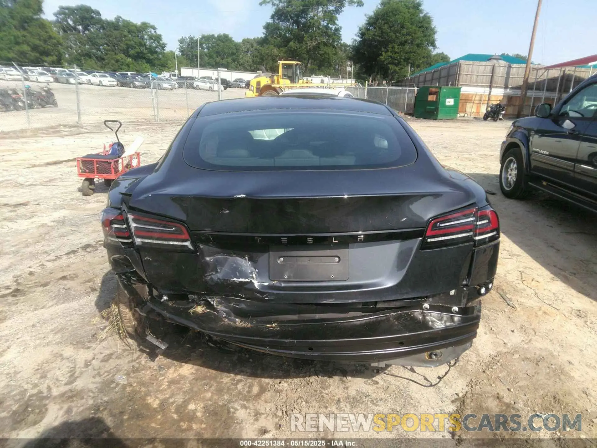 15 fotografías del automóvil dañado 5YJSA1E52PF530689 TESLA MODEL S 2023