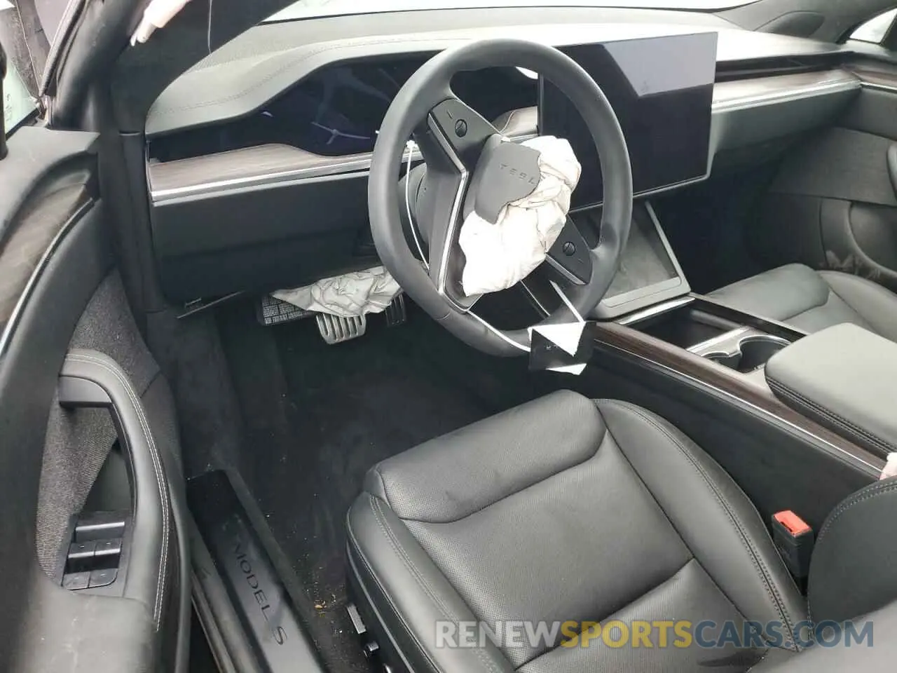 8 fotografías del automóvil dañado 5YJSA1E53PF522312 TESLA MODEL S 2023