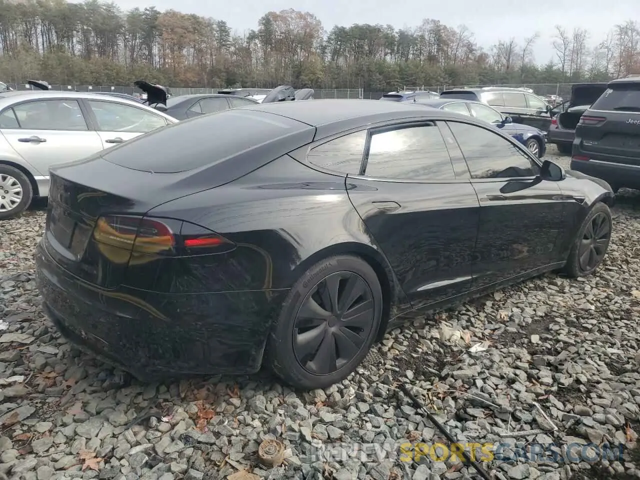 3 fotografías del automóvil dañado 5YJSA1E53PF525744 TESLA MODEL S 2023