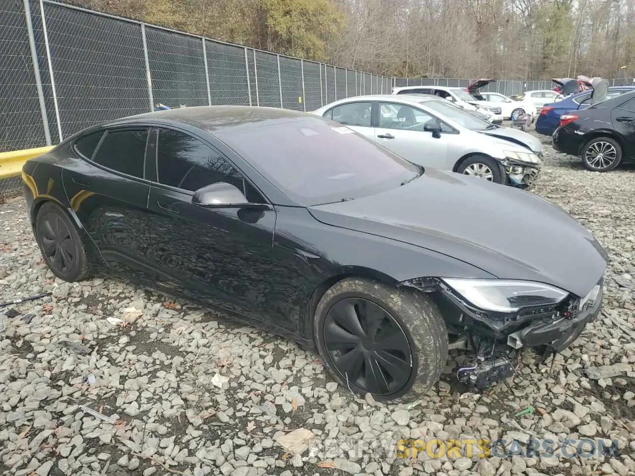 4 fotografías del automóvil dañado 5YJSA1E53PF525744 TESLA MODEL S 2023