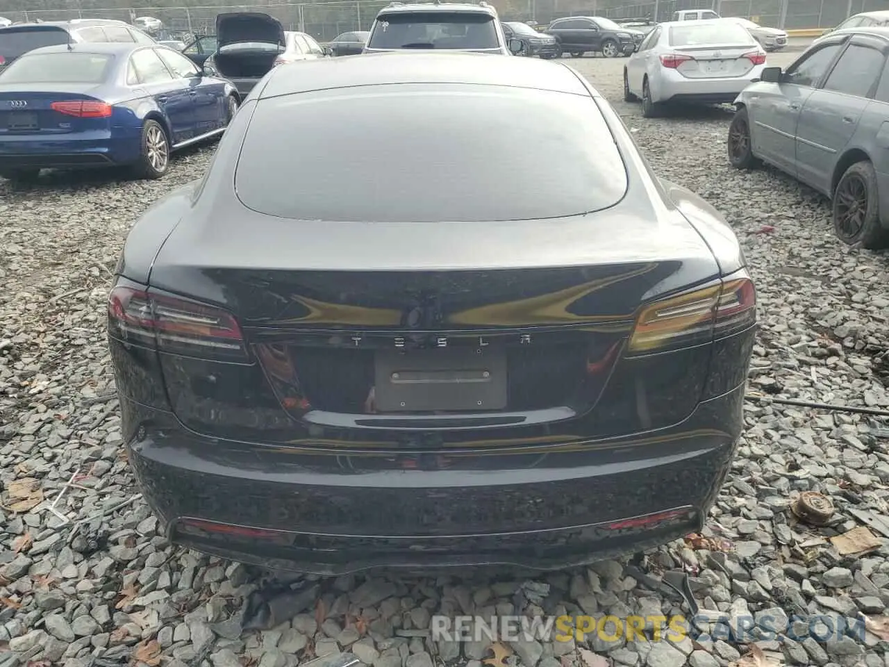 6 fotografías del automóvil dañado 5YJSA1E53PF525744 TESLA MODEL S 2023