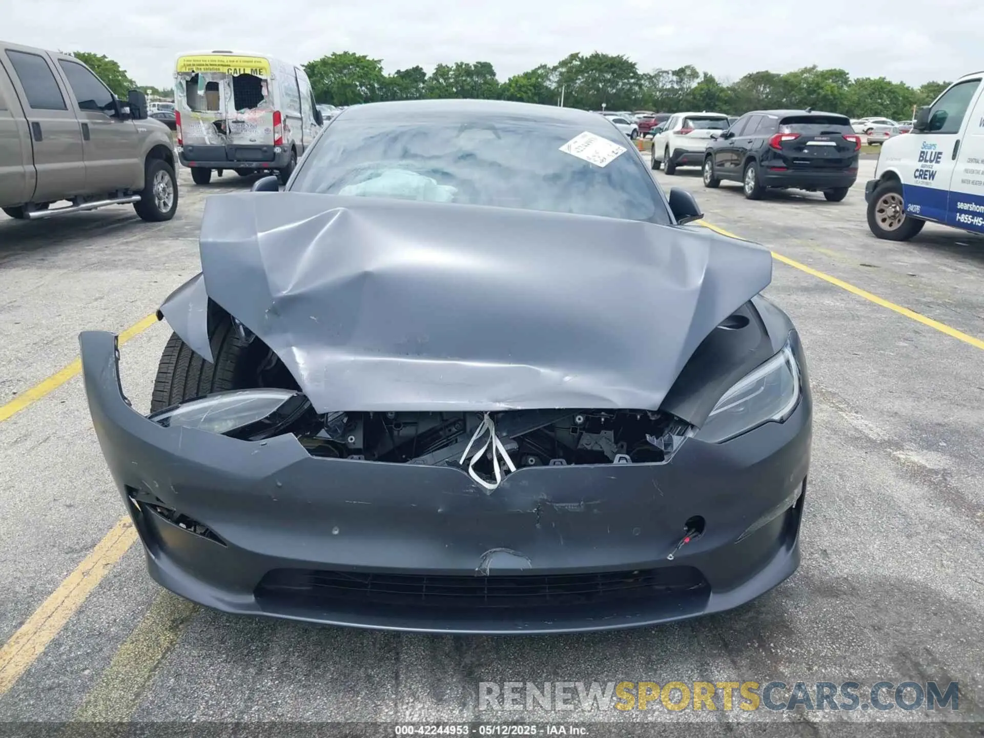 11 fotografías del automóvil dañado 5YJSA1E54PF501565 TESLA MODEL S 2023