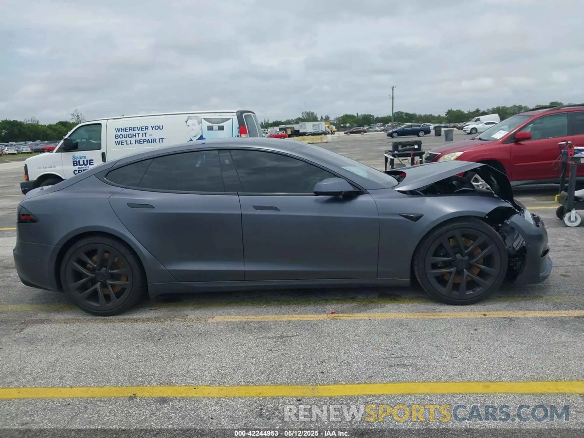 12 fotografías del automóvil dañado 5YJSA1E54PF501565 TESLA MODEL S 2023
