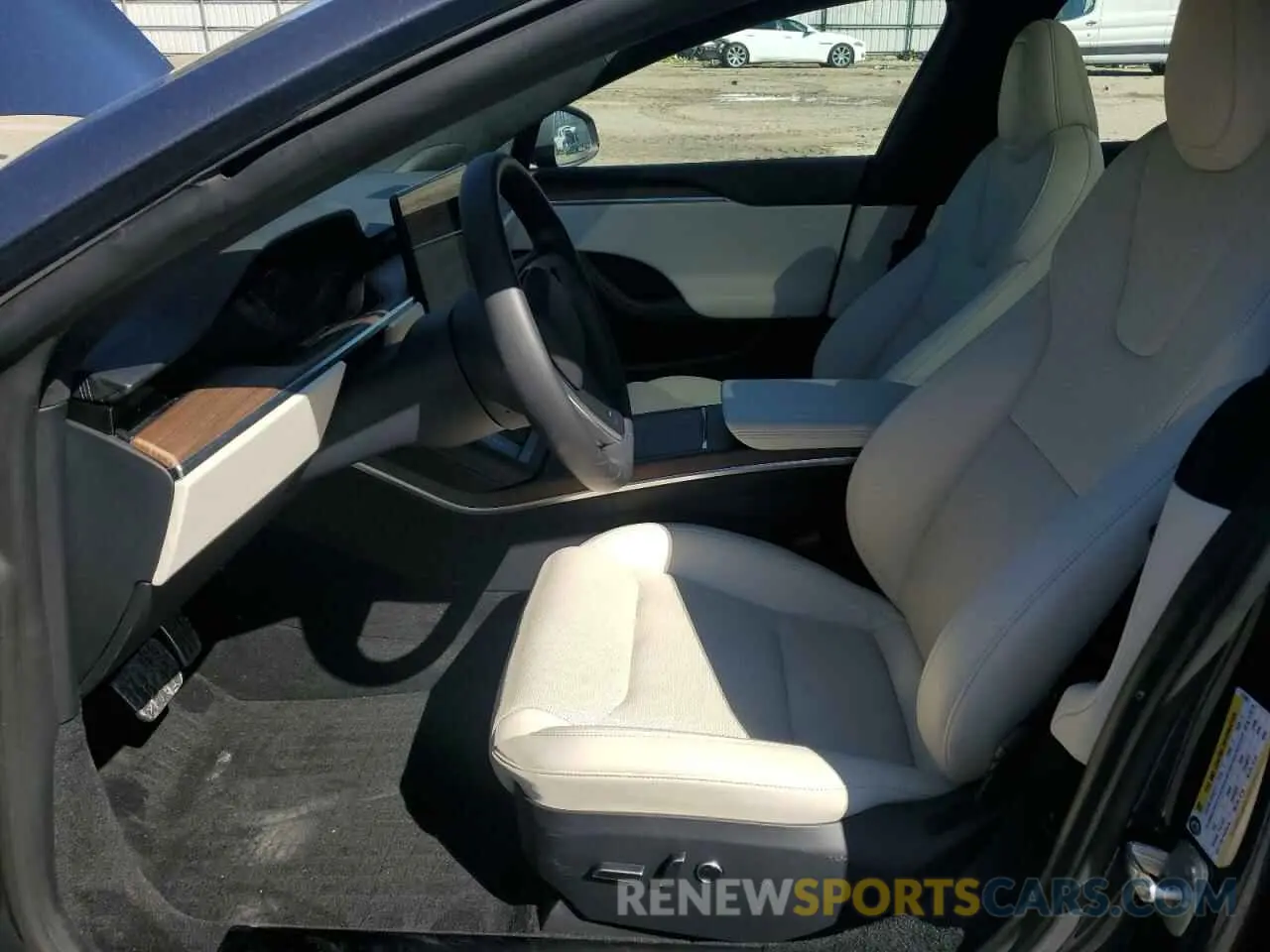7 fotografías del automóvil dañado 5YJSA1E54PF516907 TESLA MODEL S 2023