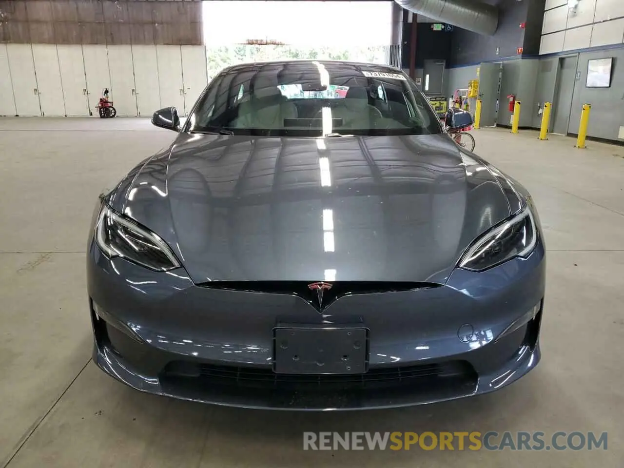 5 fotografías del automóvil dañado 5YJSA1E55PF499423 TESLA MODEL S 2023