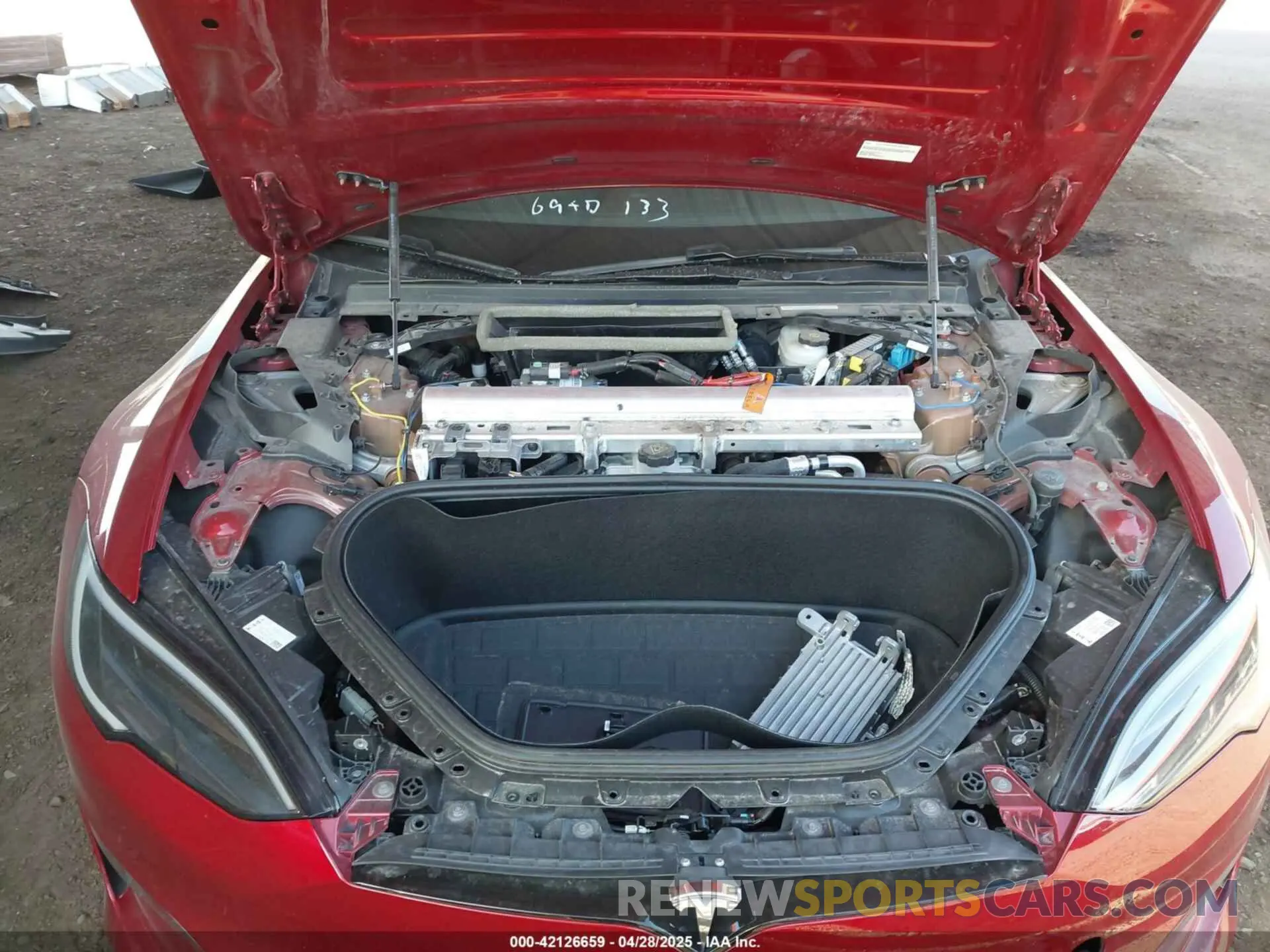 10 fotografías del automóvil dañado 5YJSA1E55PF513708 TESLA MODEL S 2023