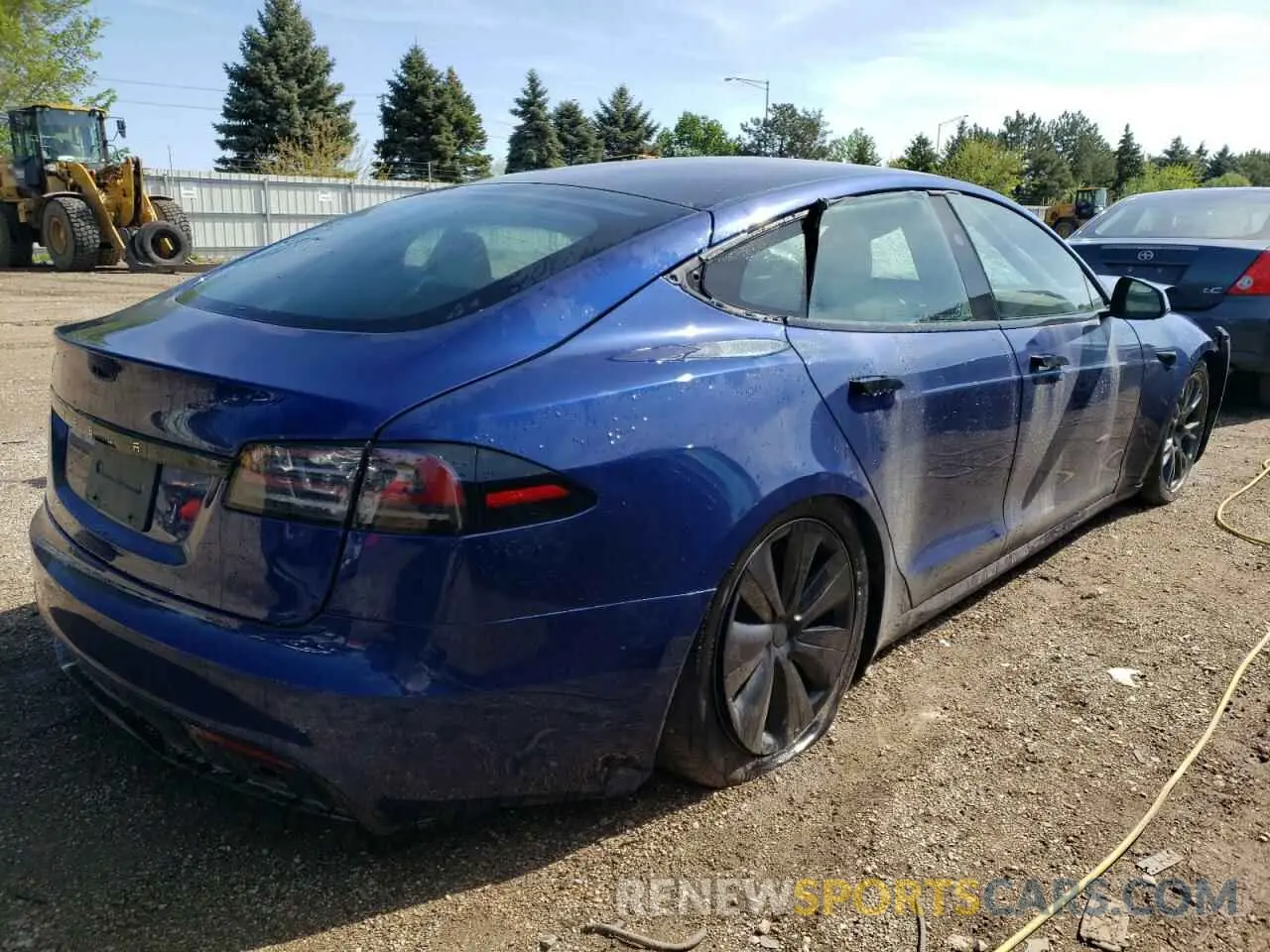 3 fotografías del automóvil dañado 5YJSA1E56PF513152 TESLA MODEL S 2023