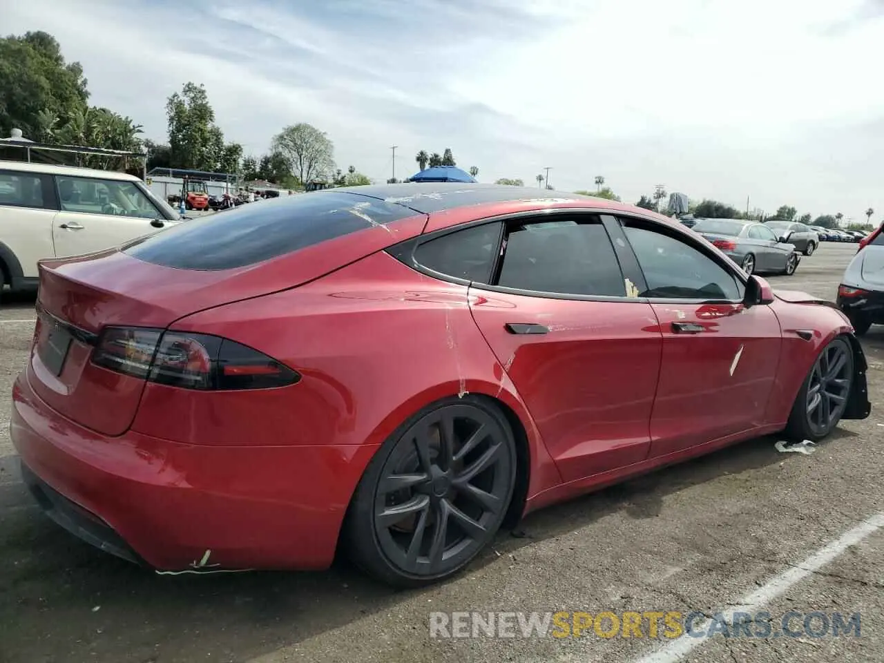 3 fotografías del automóvil dañado 5YJSA1E56PF518514 TESLA MODEL S 2023