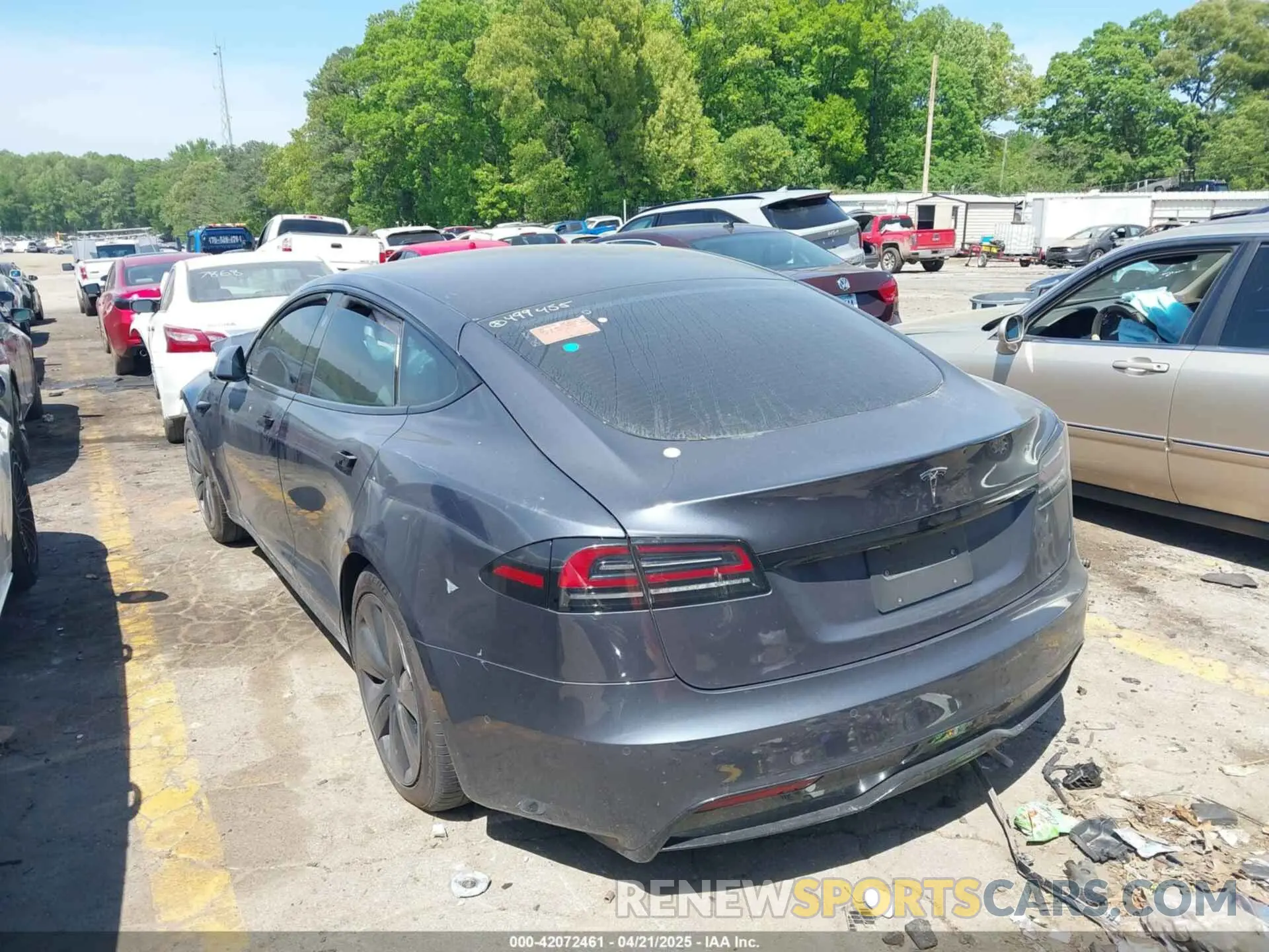 3 fotografías del automóvil dañado 5YJSA1E57PF499455 TESLA MODEL S 2023