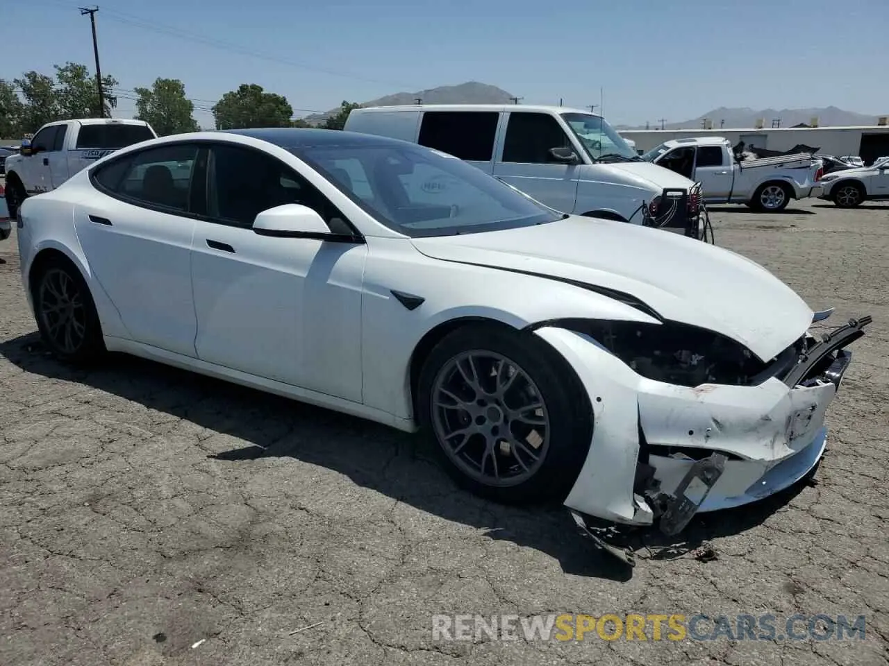 4 fotografías del automóvil dañado 5YJSA1E58PF500032 TESLA MODEL S 2023