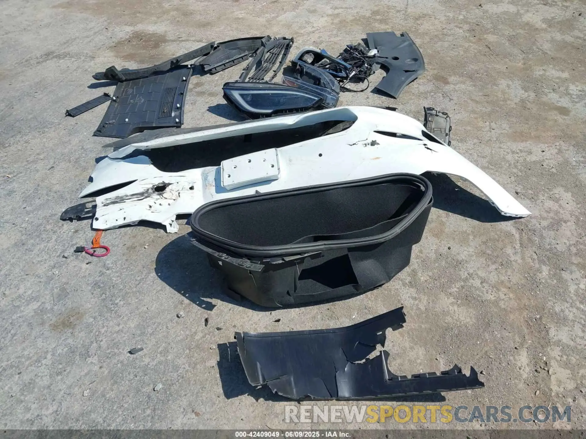 11 fotografías del automóvil dañado 5YJSA1E59PF500816 TESLA MODEL S 2023
