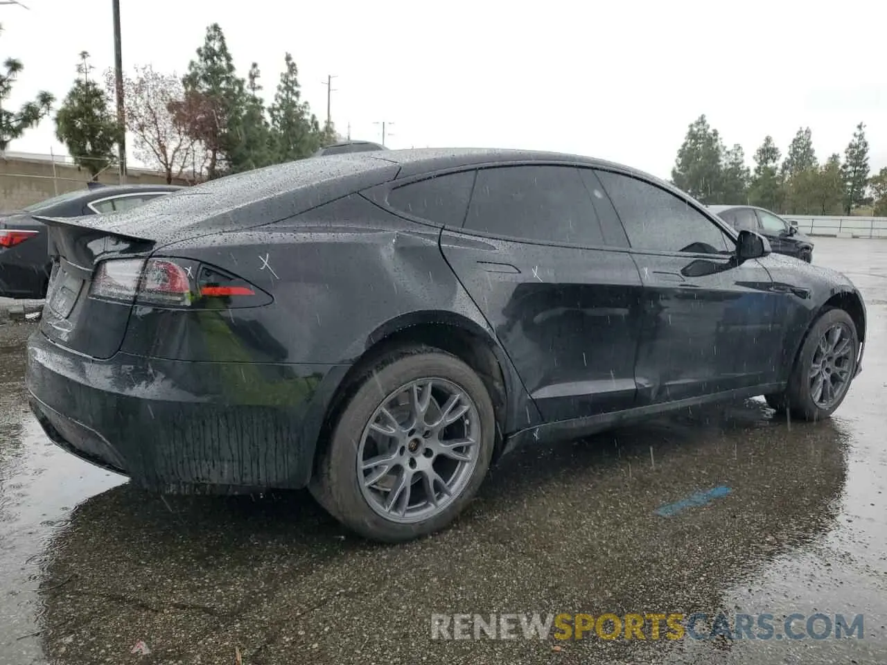 3 fotografías del automóvil dañado 5YJSA1E59PF514540 TESLA MODEL S 2023