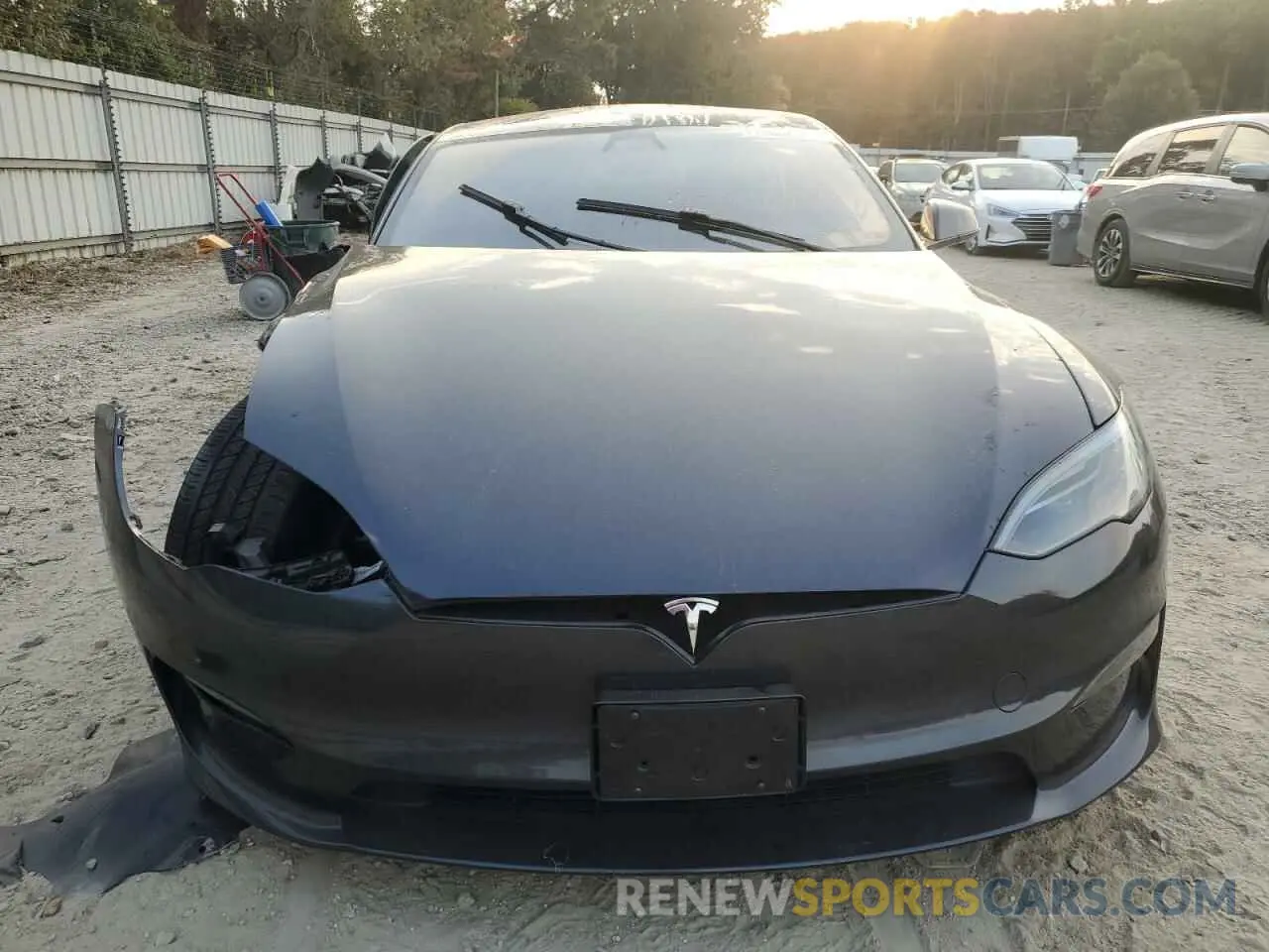 5 fotografías del automóvil dañado 5YJSA1E59PF527417 TESLA MODEL S 2023
