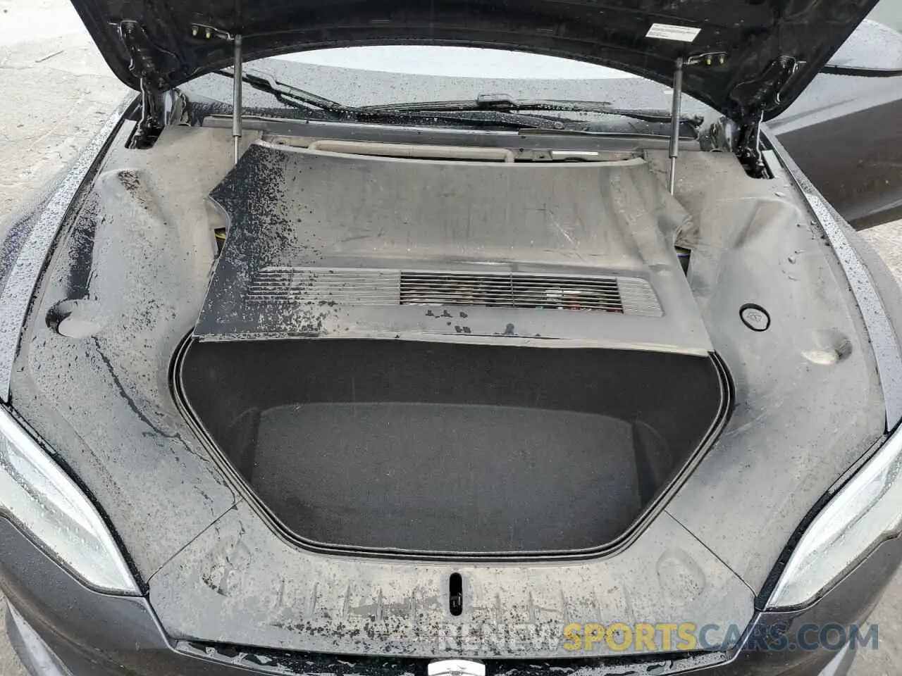 11 fotografías del automóvil dañado 5YJSA1E59PF527952 TESLA MODEL S 2023