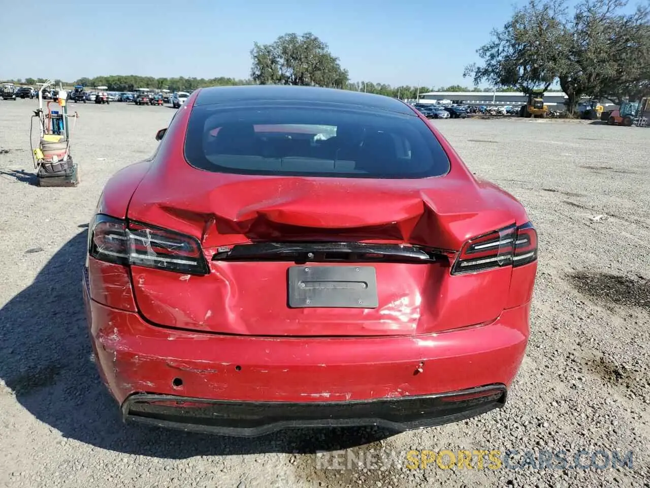 6 fotografías del automóvil dañado 5YJSA1E5XPF499692 TESLA MODEL S 2023