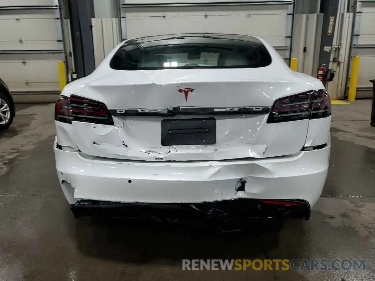 6 fotografías del automóvil dañado 5YJSA1E5XPF500758 TESLA MODEL S 2023