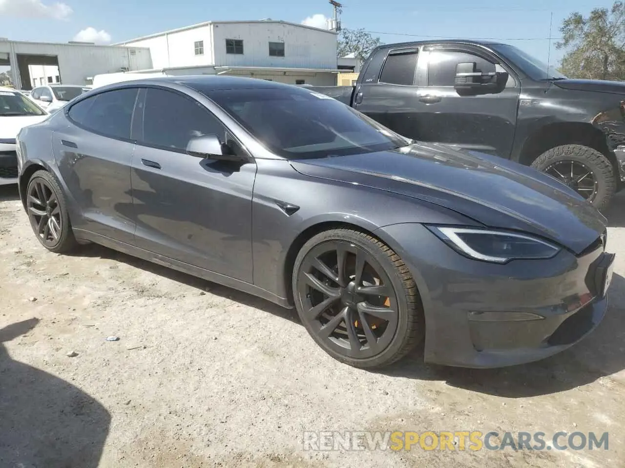 4 fotografías del automóvil dañado 5YJSA1E5XPF512330 TESLA MODEL S 2023