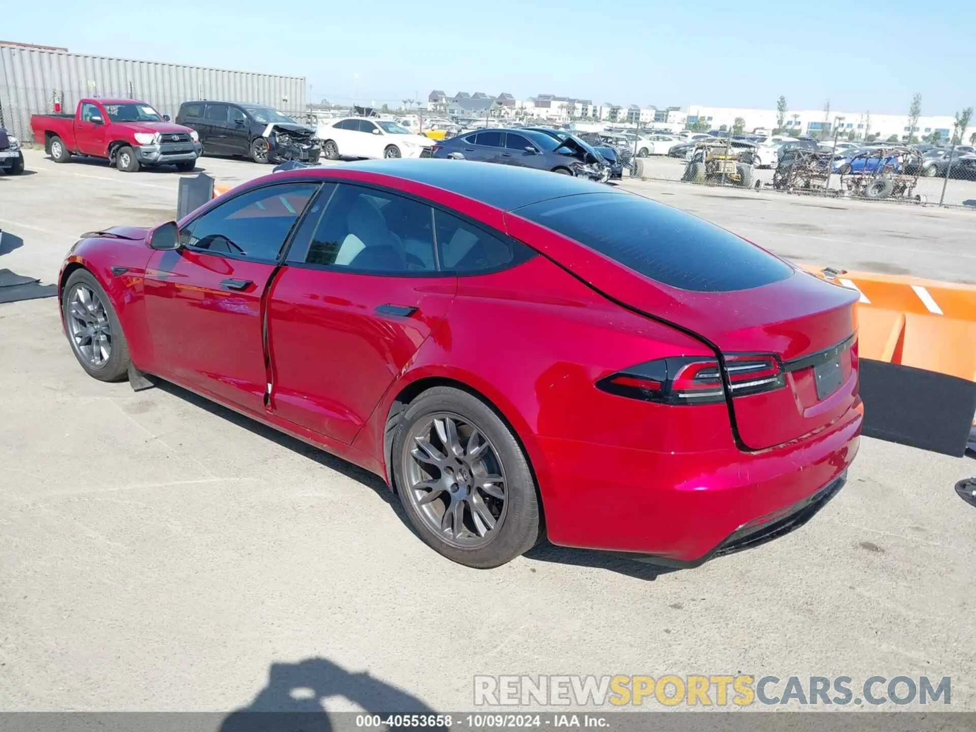3 fotografías del automóvil dañado 5YJSA1E5XPF522145 TESLA MODEL S 2023
