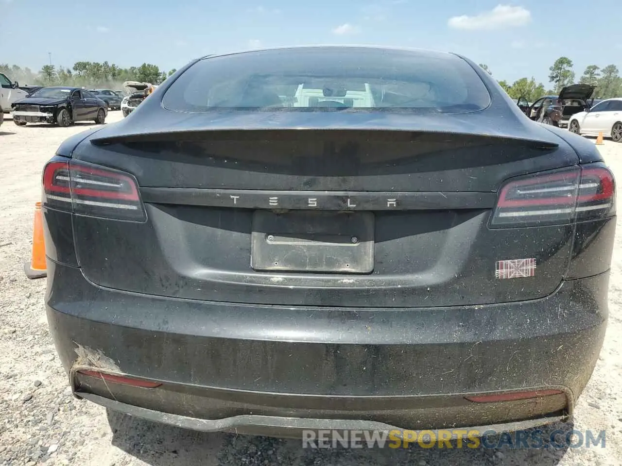 6 fotografías del automóvil dañado 5YJSA1E62PF511875 TESLA MODEL S 2023