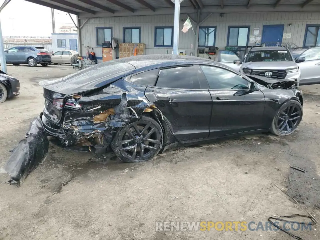 3 fotografías del automóvil dañado 5YJSA1E63PF498778 TESLA MODEL S 2023