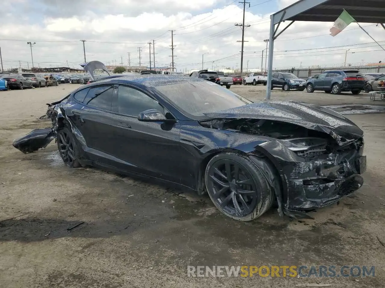 4 fotografías del automóvil dañado 5YJSA1E63PF498778 TESLA MODEL S 2023