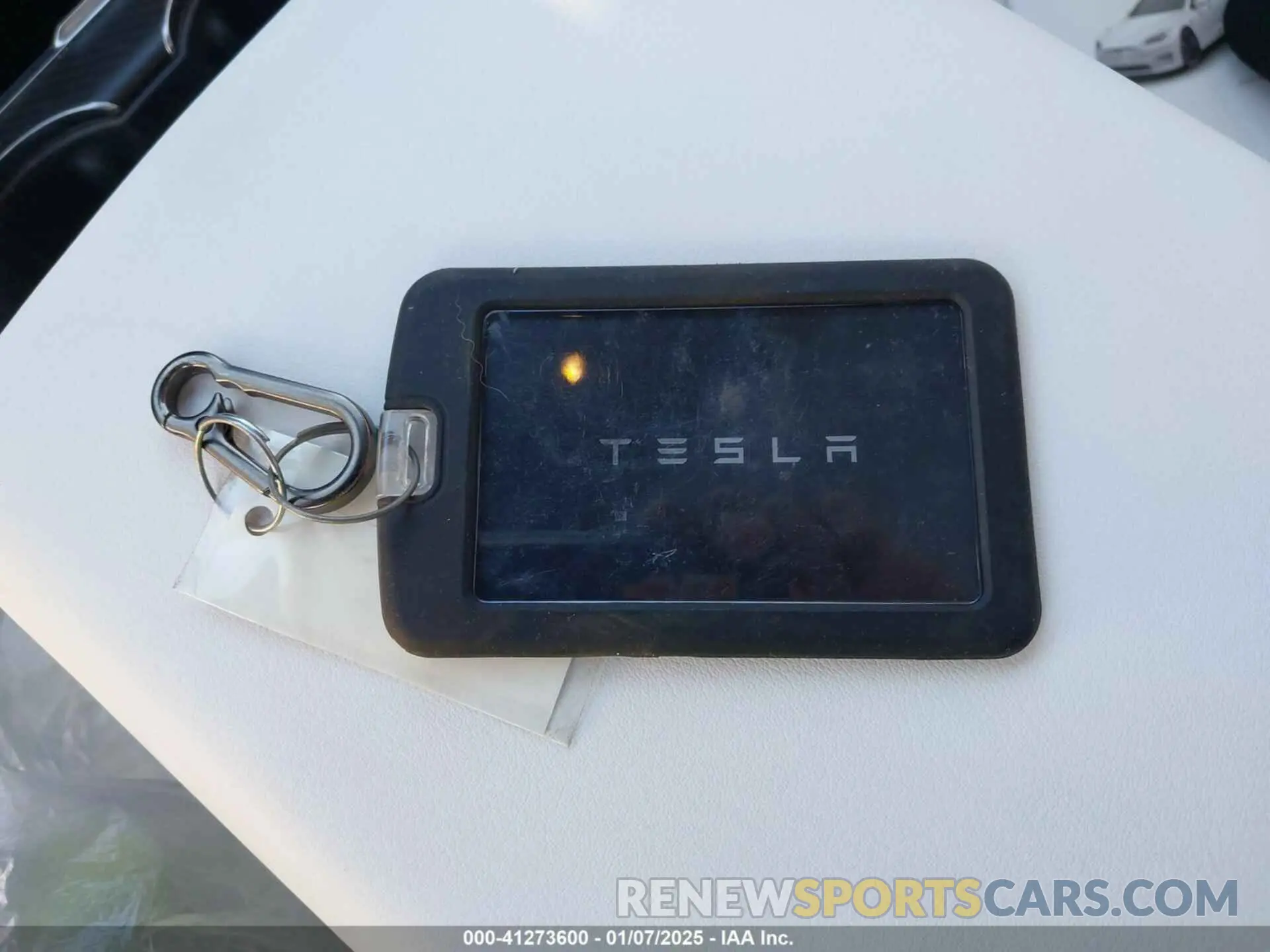 11 fotografías del automóvil dañado 5YJSA1E64PF511263 TESLA MODEL S 2023