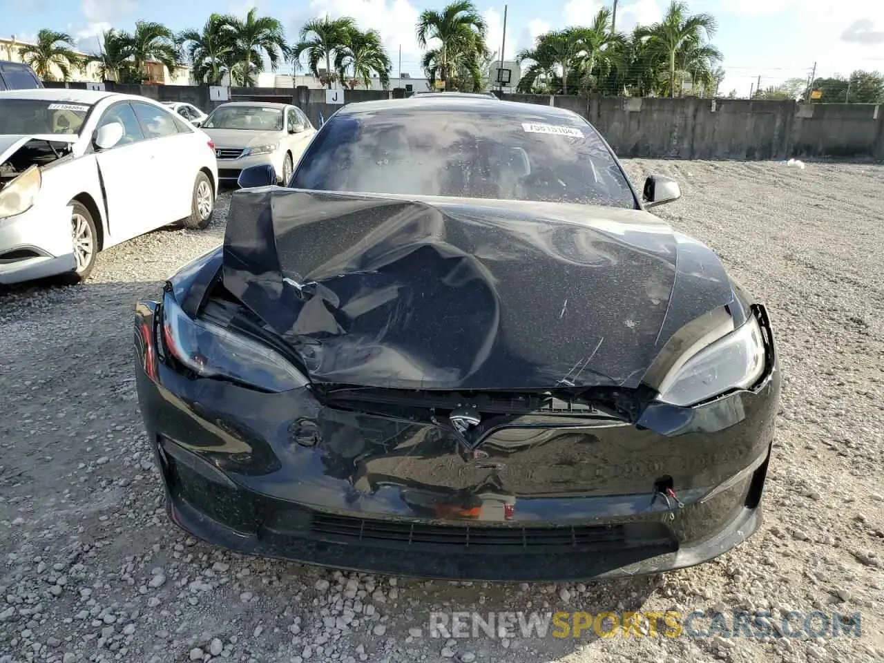 5 fotografías del automóvil dañado 5YJSA1E64PF513465 TESLA MODEL S 2023