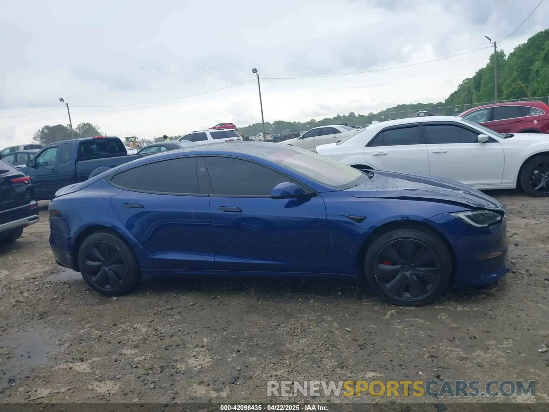 13 fotografías del automóvil dañado 5YJSA1E64PF525308 TESLA MODEL S 2023